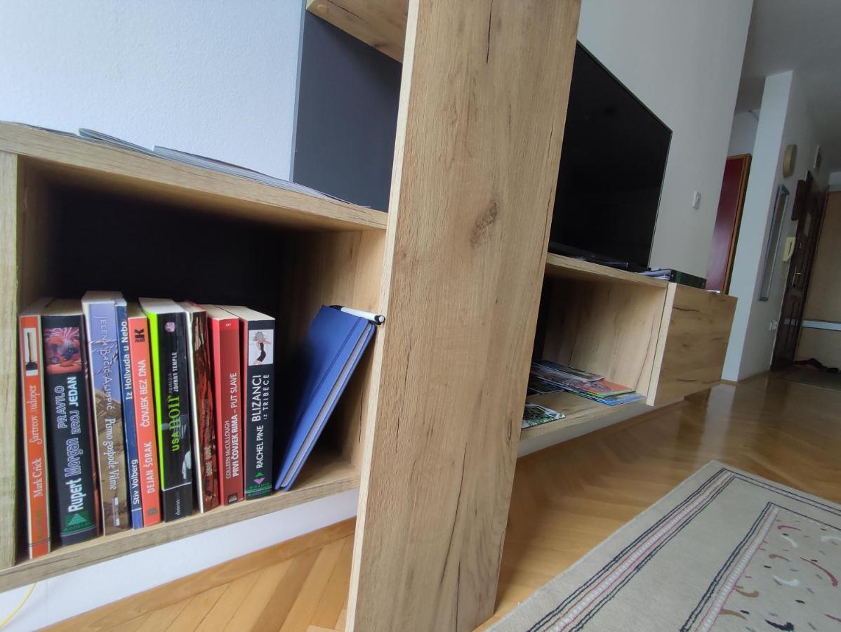 Woody Apartment Нови Сад Екстериор снимка